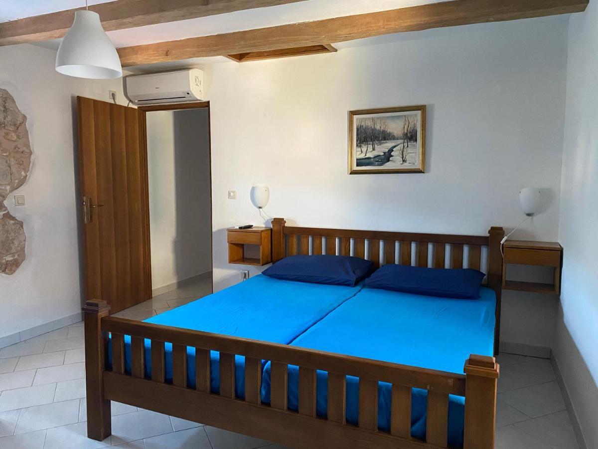 Holiday Home Hauser Vrbanj Ngoại thất bức ảnh